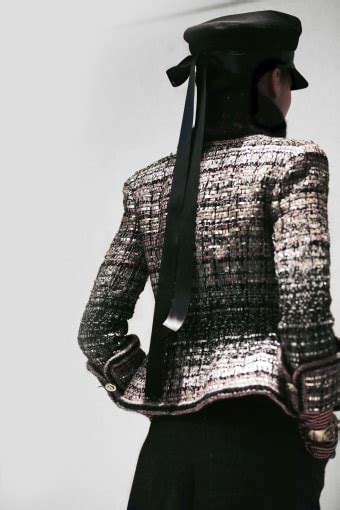 chanel tweed quality craftsmanship